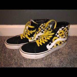 women’s 8.5 sunflower vans